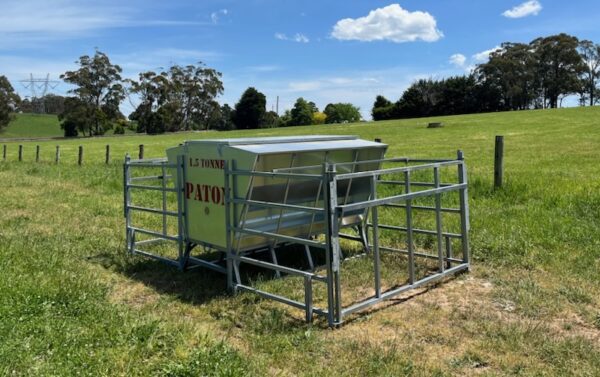 Creep Gate: 1 Tonne to 3 Tonne Feeder – Calves – Paton Industries