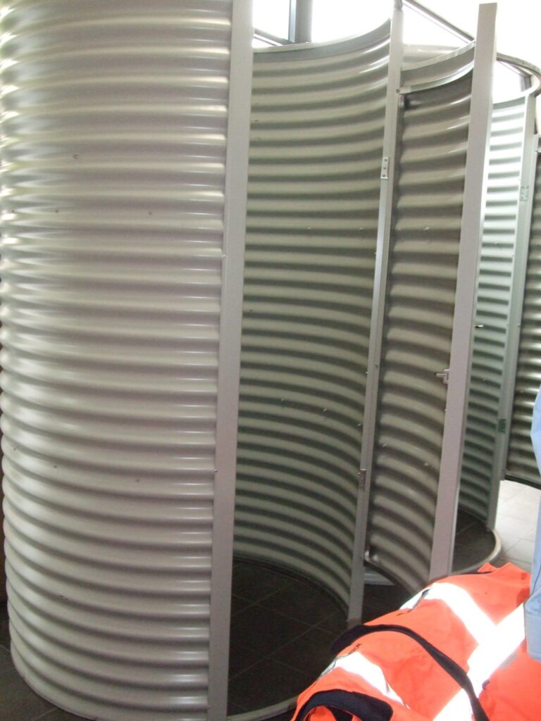 Colorbond Changing Booth 1525mm Dia x 1890mm High – Paton Industries